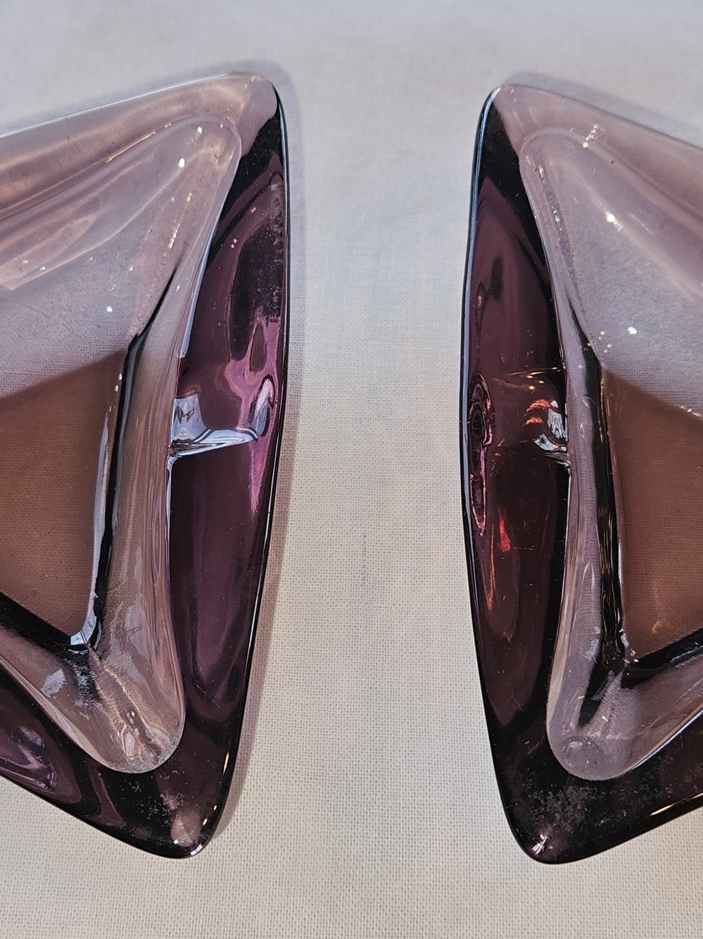 Set of 2 Vintage Hazel-Atlas Moroccan Amethyst Glass Ashtrays